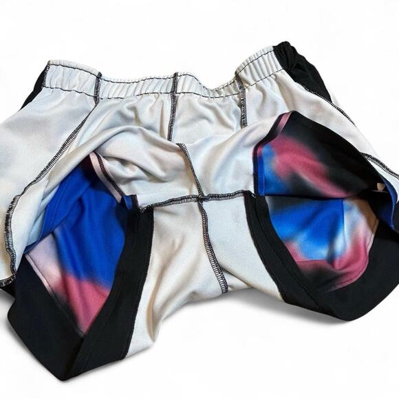 NWOT Under Armour Women's Medium Play Up 3.0 Shorts Loose Fit Gradient - Picture 4 of 7